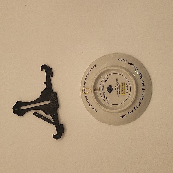 HARLEY-DAVIDSON 1998 Limited Edition Mini Plate Ornament "Wishing with Santa" - Picture 6 of 11